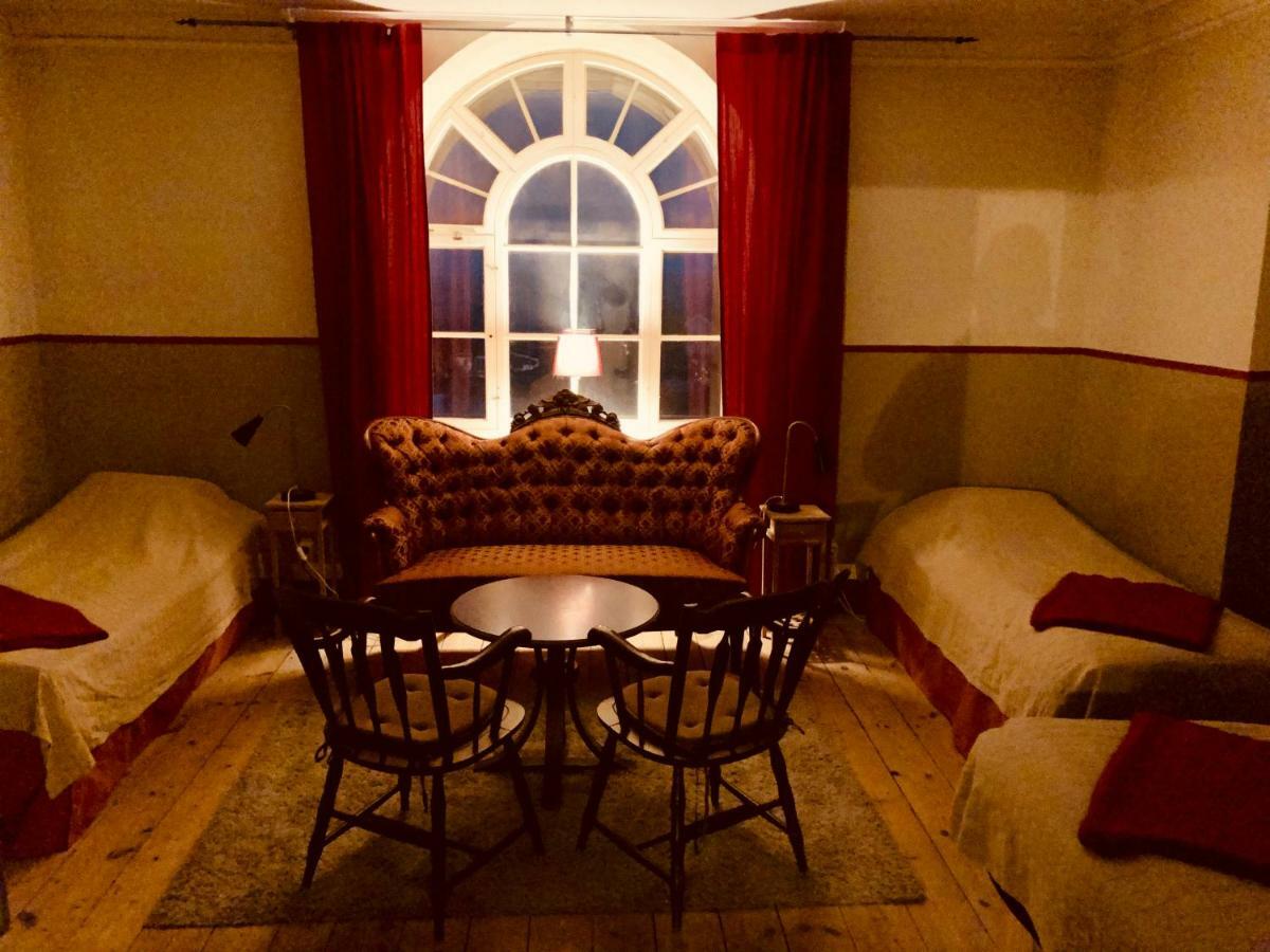 Soldatens Bed & Breakfast มาชตรันด์ ภายนอก รูปภาพ