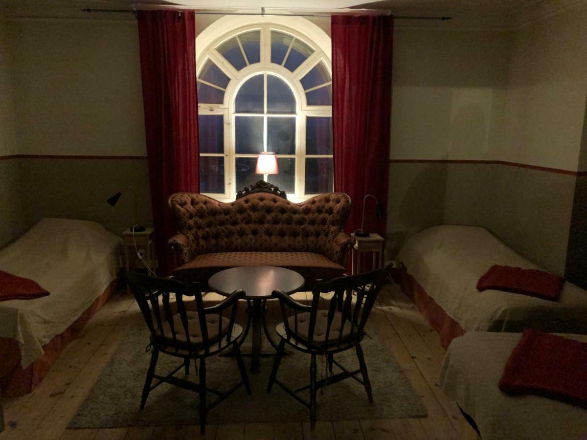Soldatens Bed & Breakfast มาชตรันด์ ภายนอก รูปภาพ